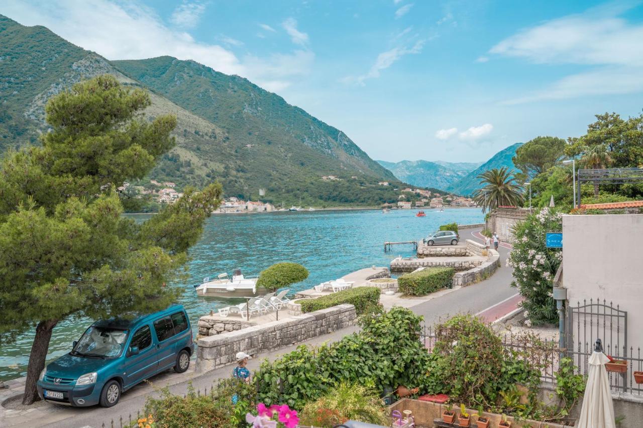 Appartement Dobrota Blue à Kotor Extérieur photo